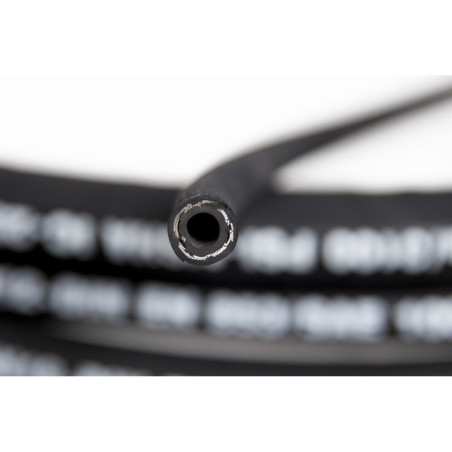 Hydraulic hose ID: 3/16" Max. Pressure: 210 Bar (3045 psi)
