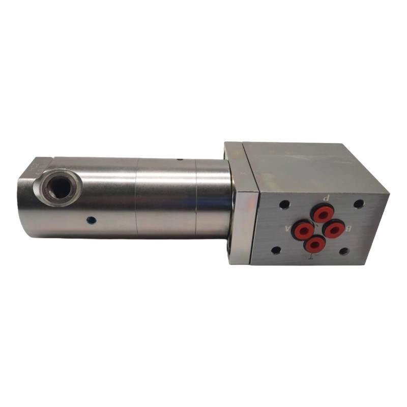 Multiplicador de presión hidráulica HC2-5-B-13 marca Minibooster